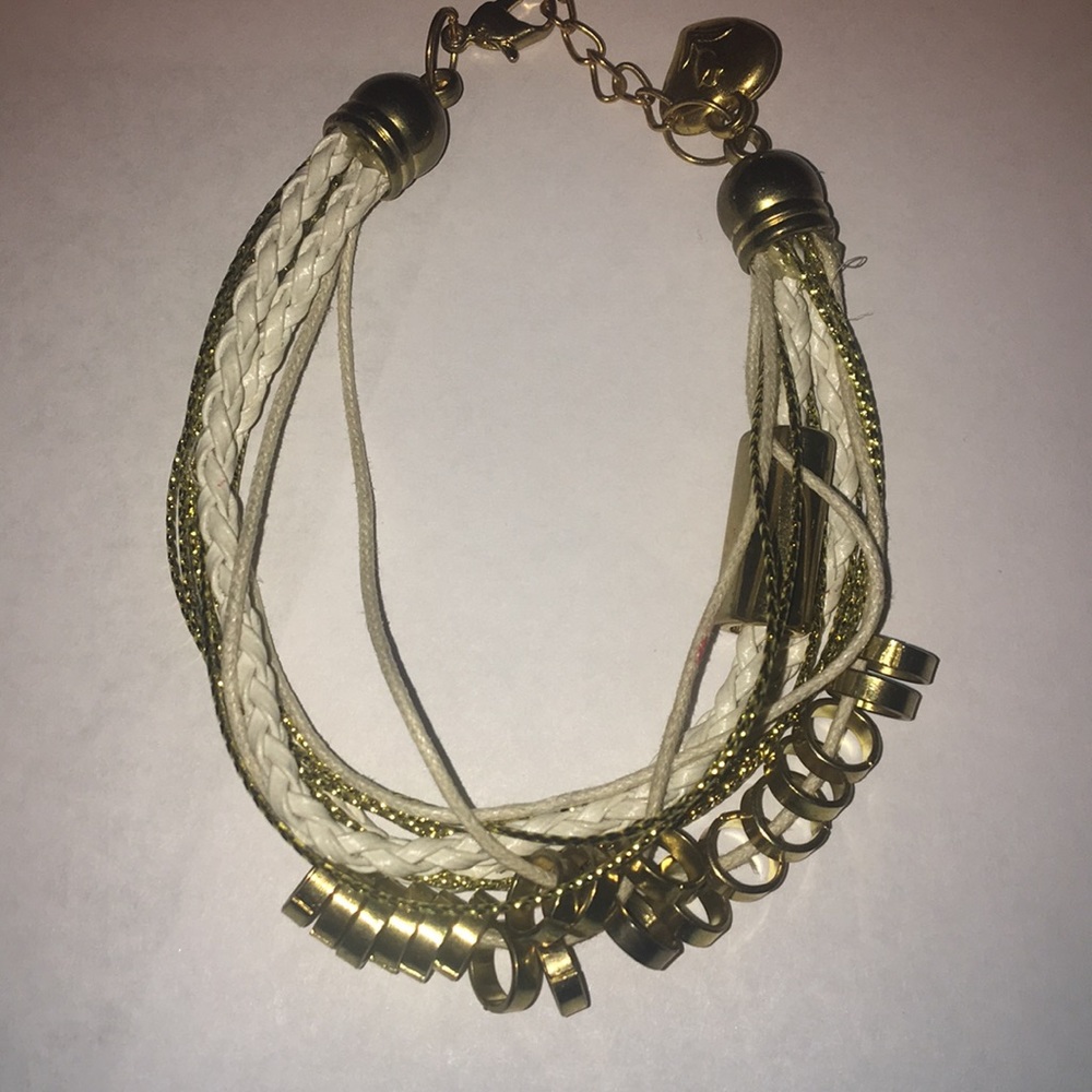 Beautiful rope bracelet with metal rings